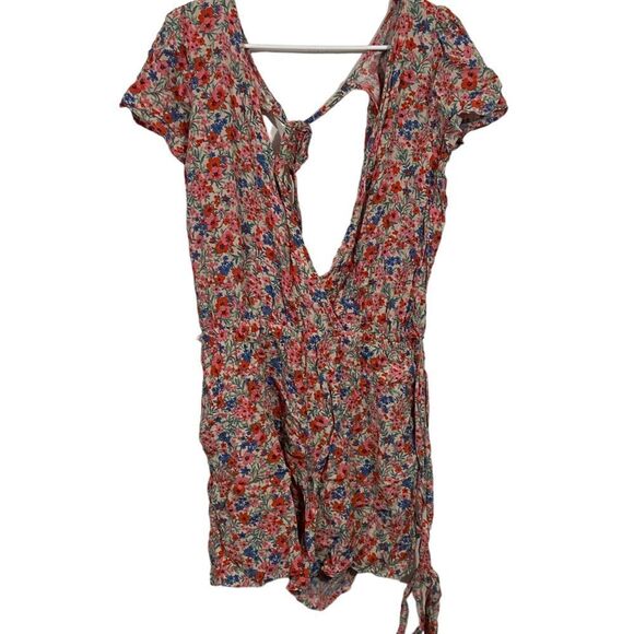 American Eagle Floral V-Neck Cap Sleeve Romper - Picture 2 of 5